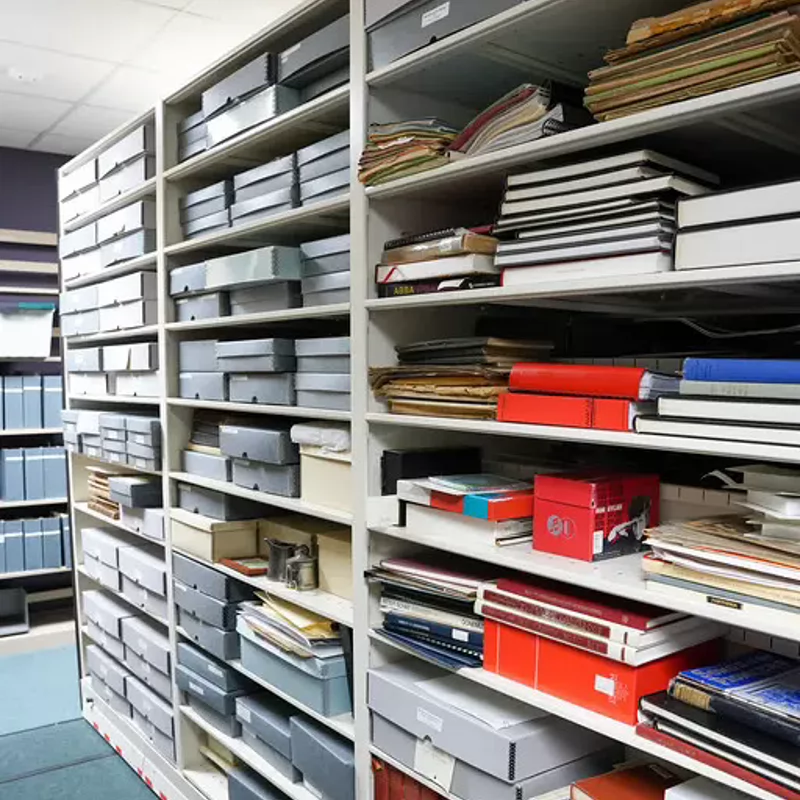 feature-speciall-collections-shelves.webp