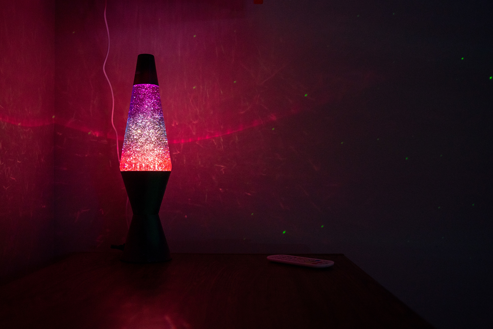 A lamp with soothing light in the sensory room.