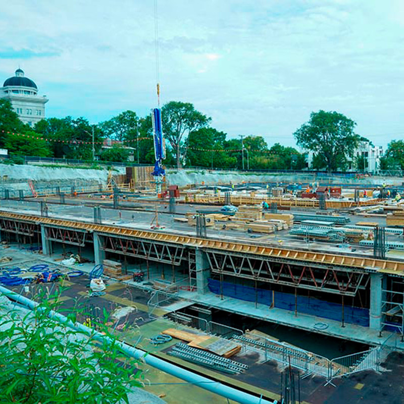 Construction of the new College of Medicine building