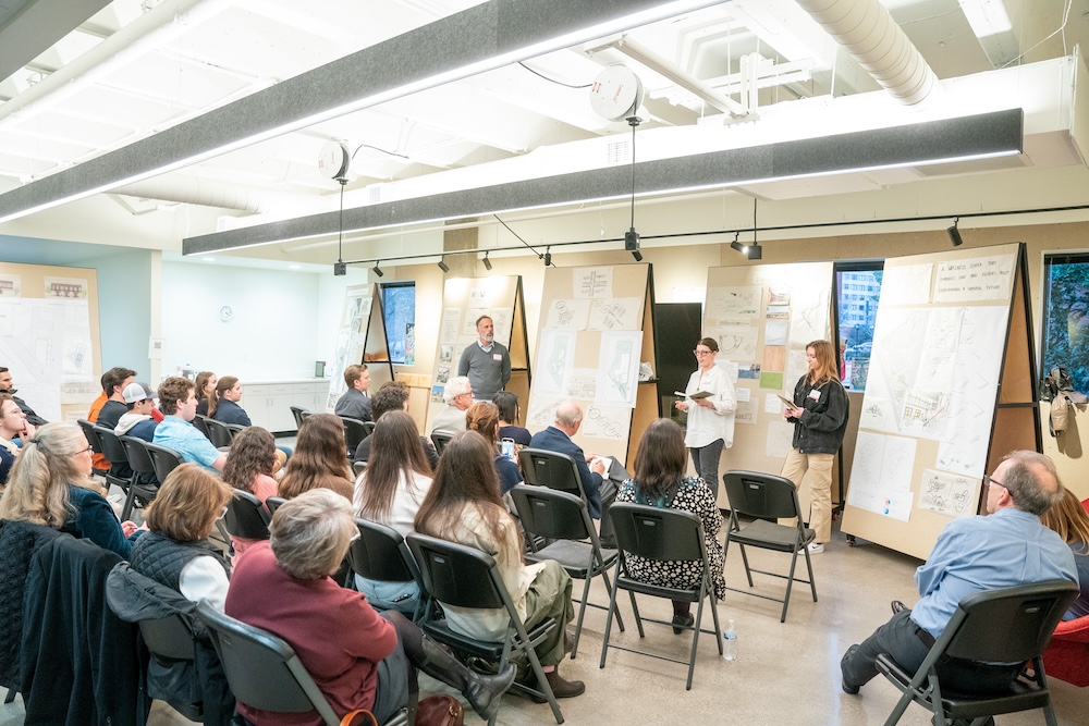 Architecture team presents to jury in Gabhart studio