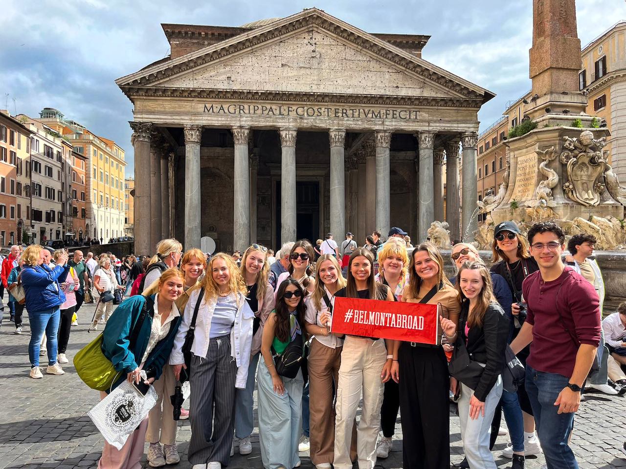 Exploring the World: Sarah Jane Engle (third from right, back row) and her classmates immerse themselves in the rich history and culture of Rome, Italy 