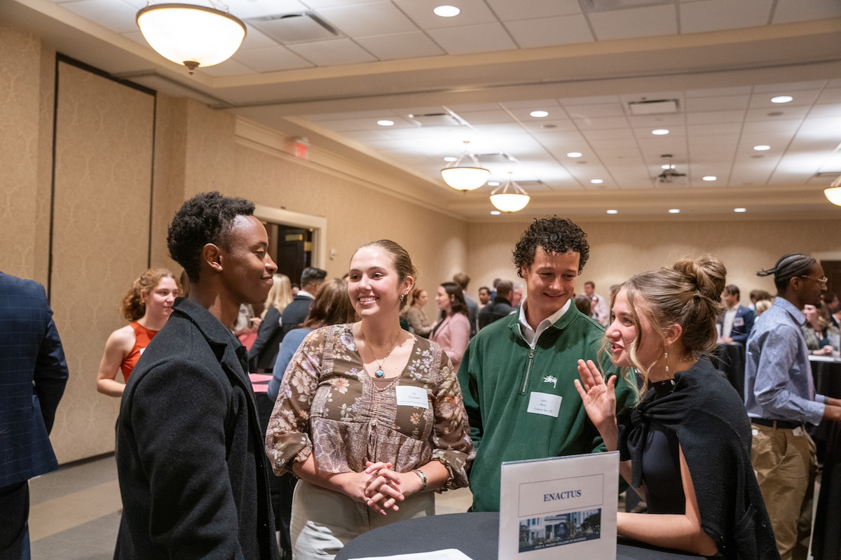 Belmont business students at a networking mixer