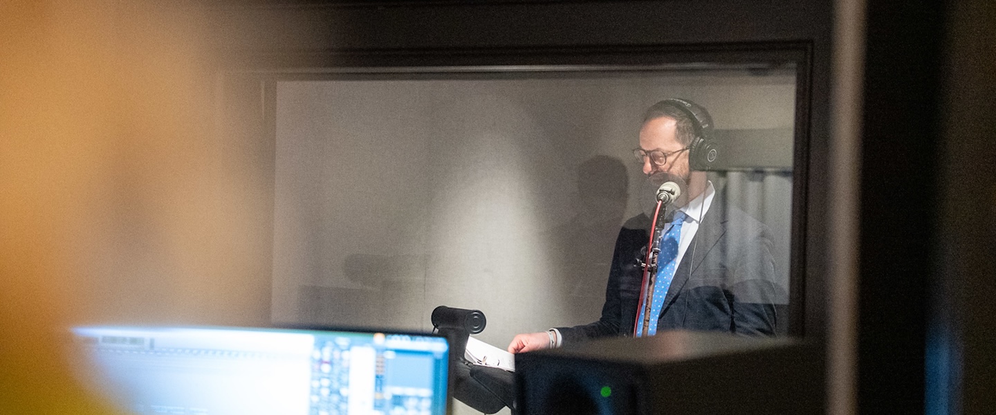 Freddie O'Connell records tour narration in Belmont studios