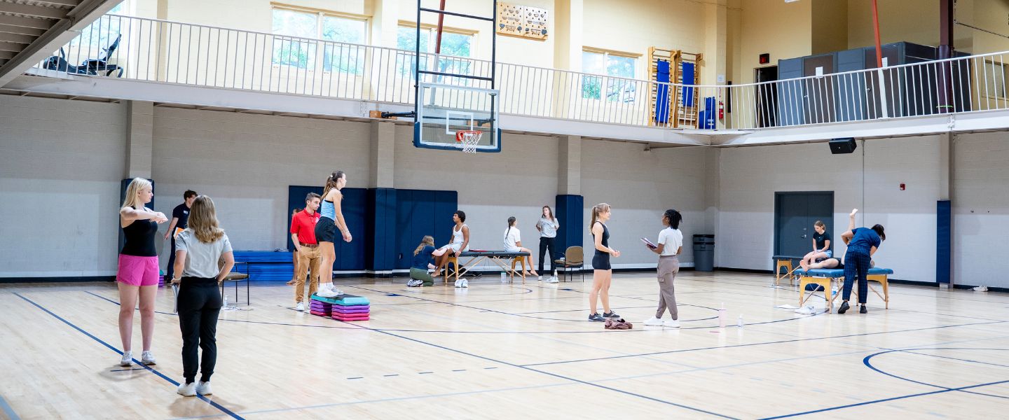 Students participate in health clinic