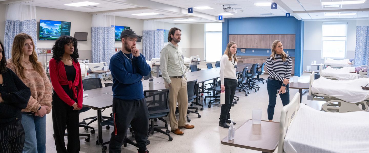 HEALS students at orientation 